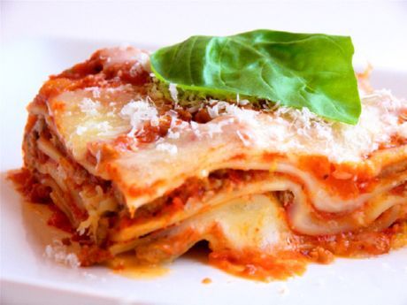 23. ラザニア（イタリア）